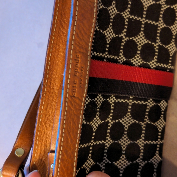 Kate Spade wristlet - Picture 5 of 7